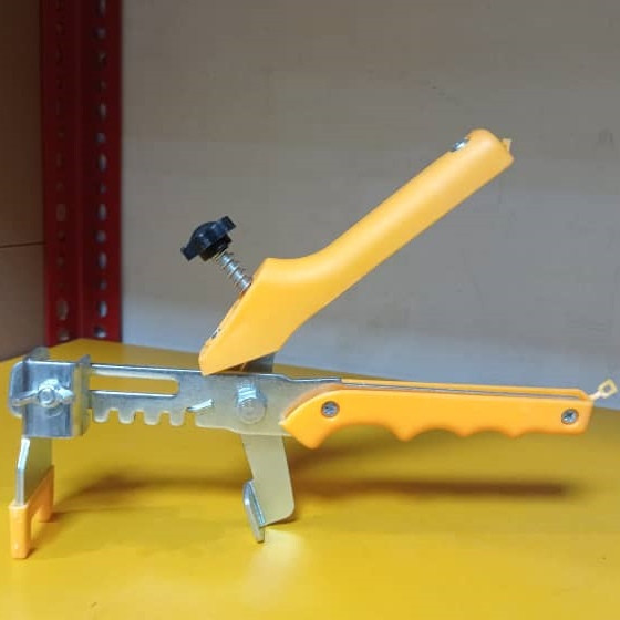 آچار همتراز کننده کاشی مدل حرفهای با دسته ارگونومیک